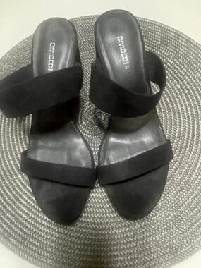 Divided Black Block Heel Sandals – Size 6